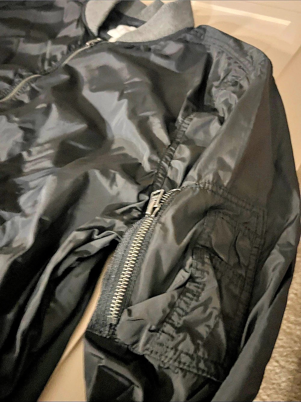 Gap LT WT BOMBER Jacket Black XXL - Picture 6 of 10